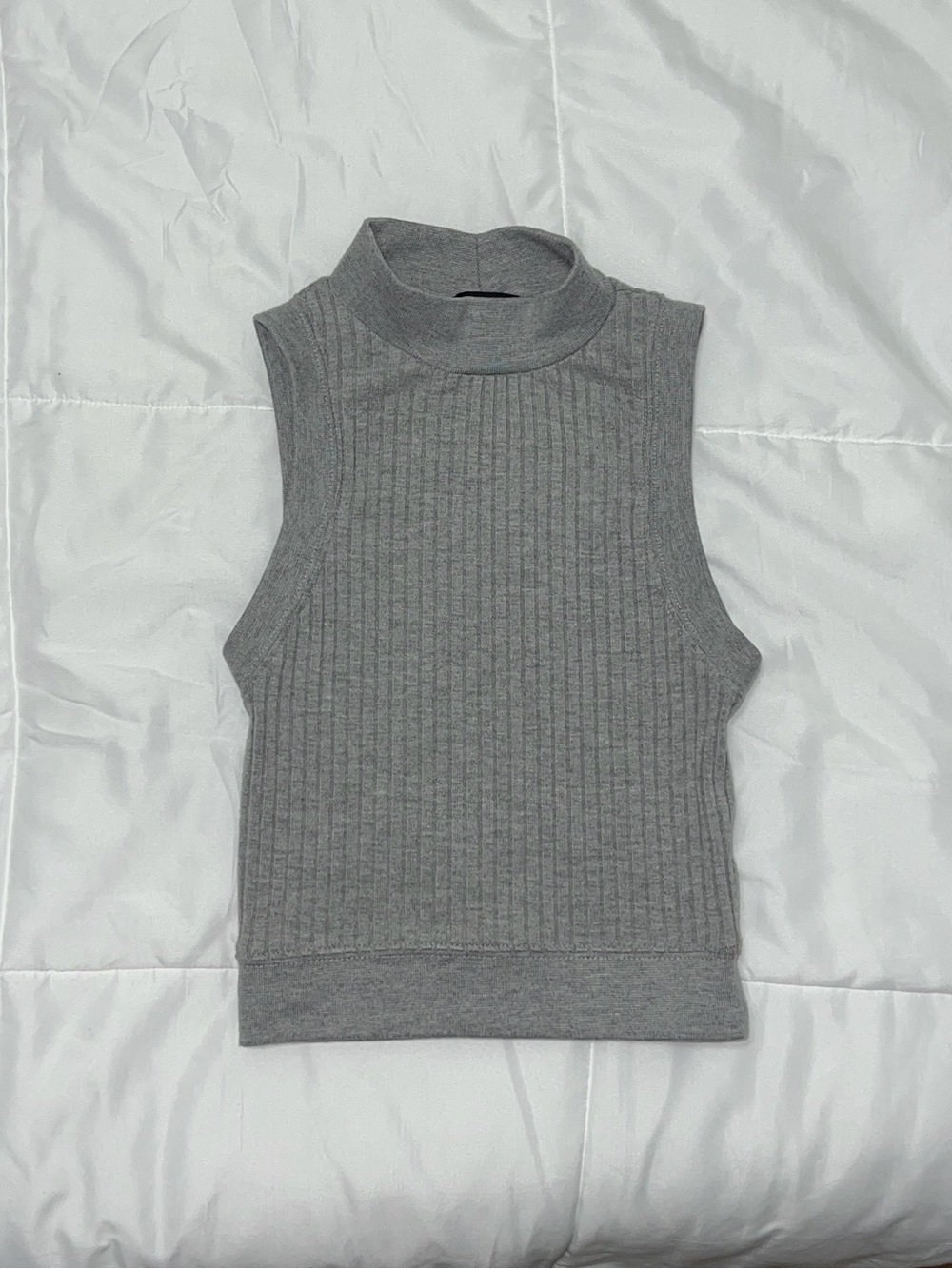 Streetwear Society Grey Sleeveless Mockneck Crop Top Women’s Size Small Cropped